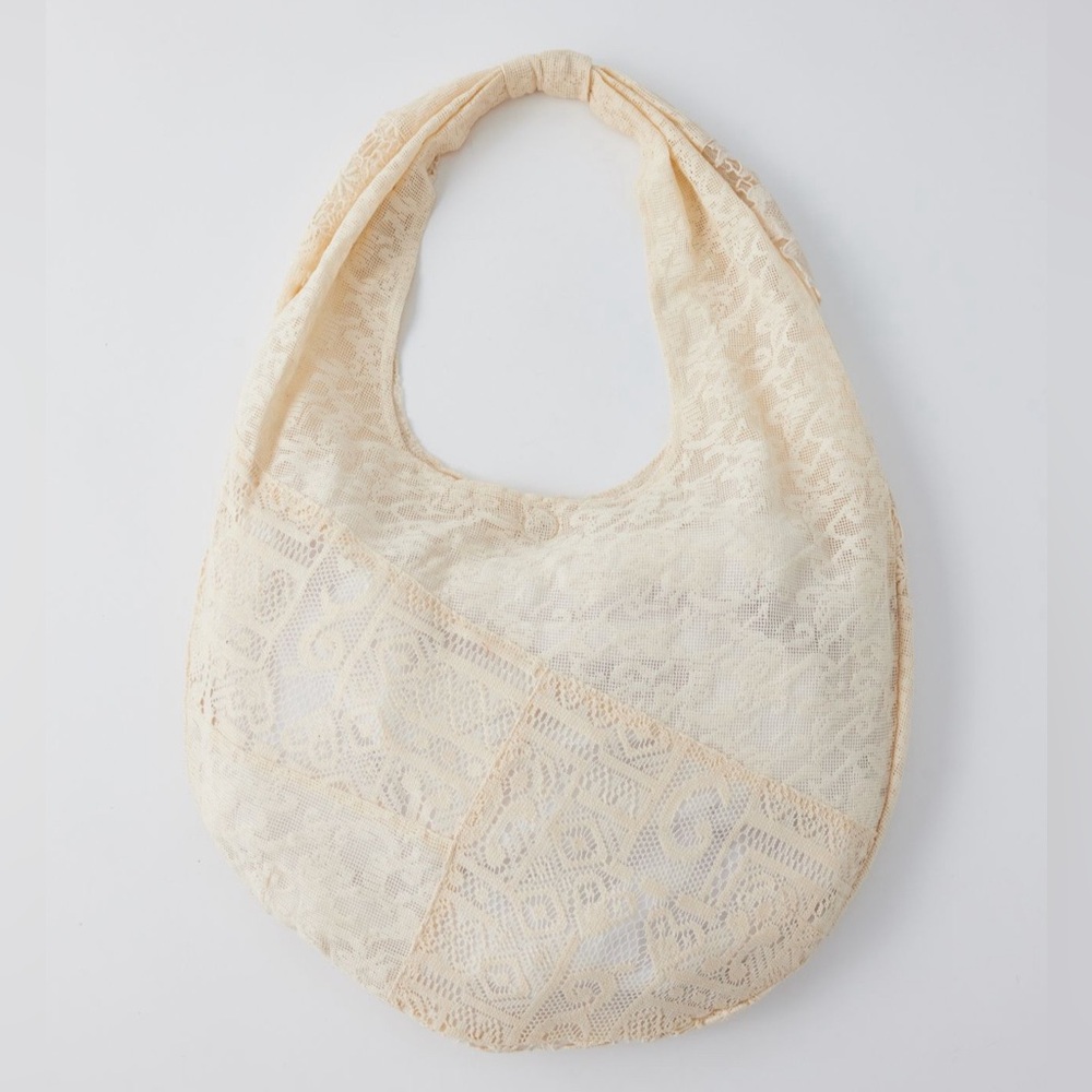 UO x Kimchi Blue Lace Bow Slouchy Bag - Picture 3 of 11